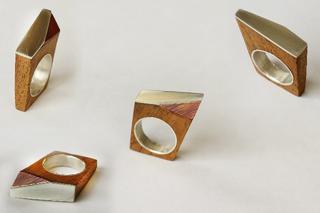 Oblique ring