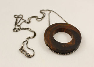 Society necklace